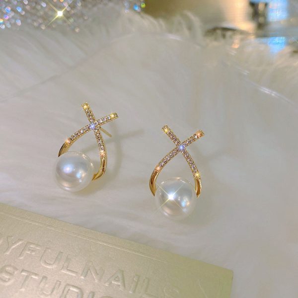 Elegant Golden Cross Pearl Zircon Earing's